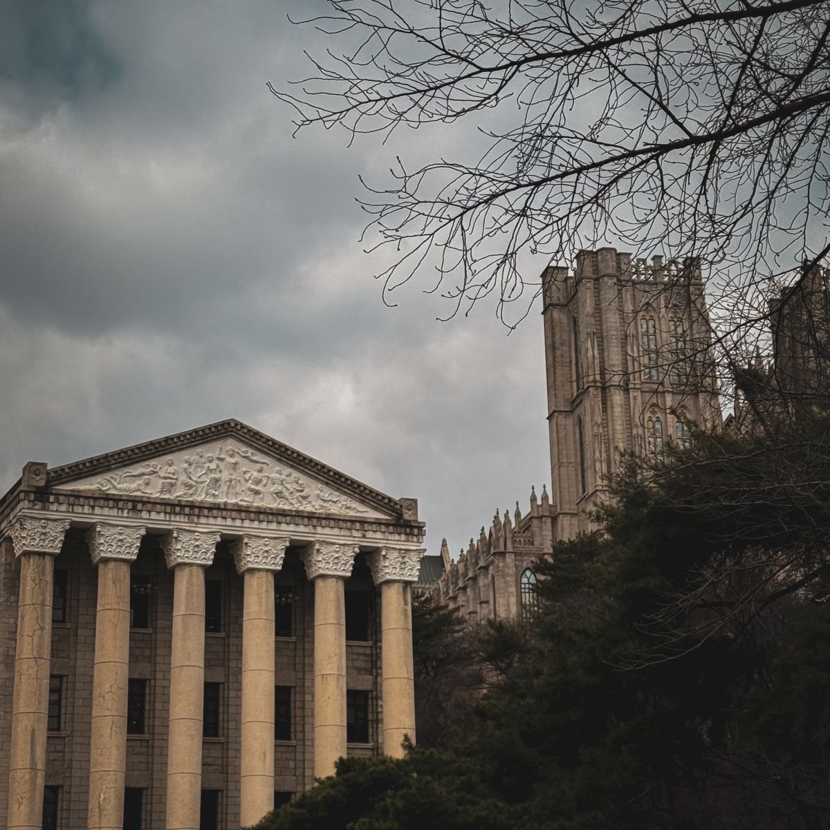 Grand Peace Palace at Kyung Hee University